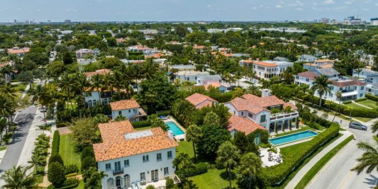 Palm Beach housekeepers are making $150,000 a year due to massive demand from the wealthy
