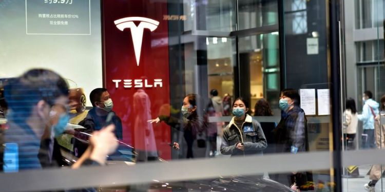 Fire at Tesla Fremont Plant: No Injuries