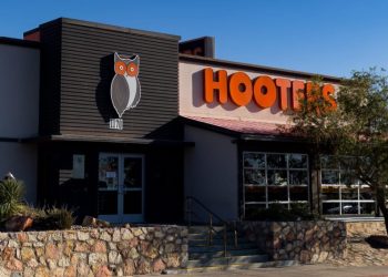 Hooters to close ‘underperforming’ restaurants amid broader industry woes