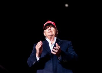 Trump campaign seeks to head off convention revolt from its right flank