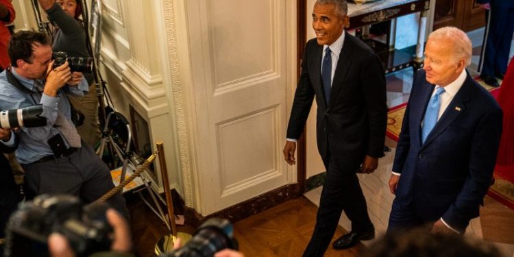 Obama tells allies Biden needs to seriously consider his viability