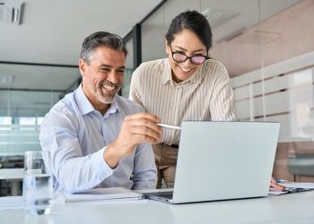 How To Invest In Stocks in UK: Guide For Beginner Traders