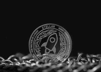 Stellar and Bitcoin Cash: Stellar pushes to new July high
