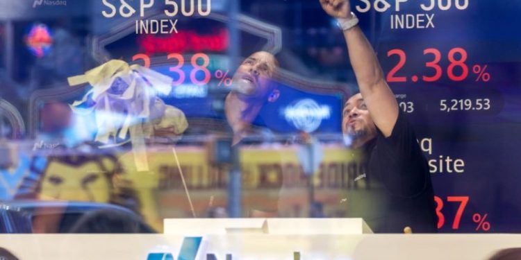 Wealthy investors find opportunities in stock market sell-offs