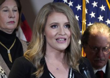 Former Trump attorney Jenna Ellis agrees to cooperate in Arizona elector case