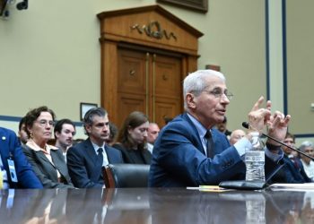 Fauci hospitalized with West Nile virus, now recovering at home