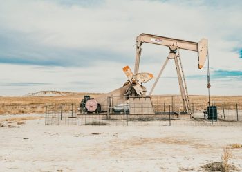 Oil and natural gas: pressure on oil rises on Monday