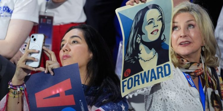 Harris campaign turns to former Obama advisers to help in White House bid