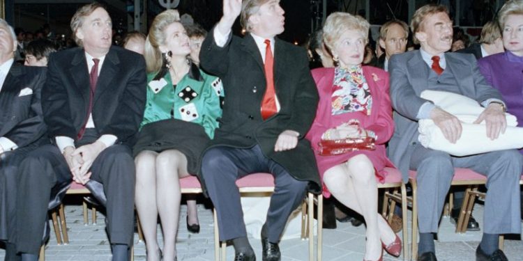 The Walz family political drama pales compared to Trump’s