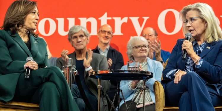 Harris and Cheney visit swing states to declare Trump unfit for office