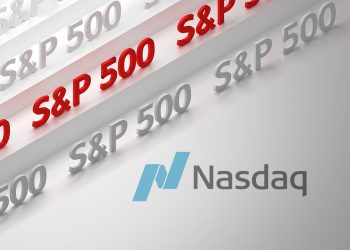 S&P 500 and Nasdaq fall on Tuesday under bearish pressure