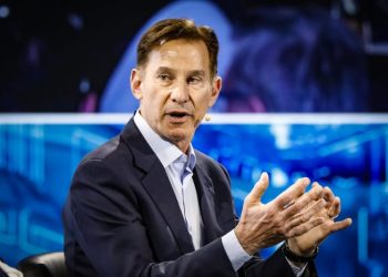 Nvidia’s Jensen Huang is ‘dead wrong’ about quantum computers, D-Wave CEO says