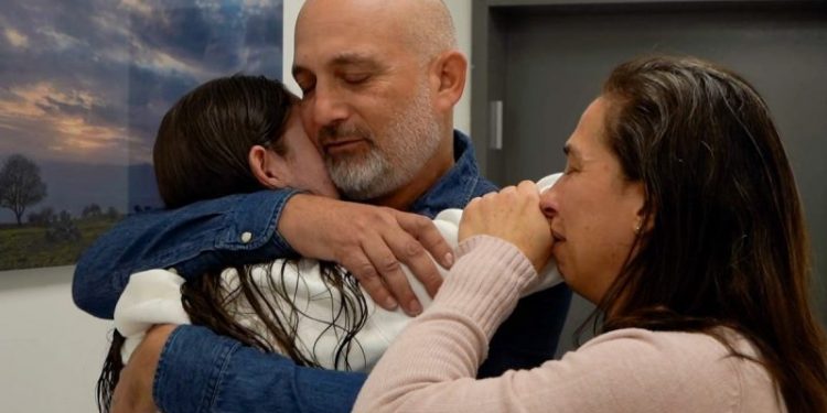 Former Hamas hostage Naama Levy breaks silence in first message since her release