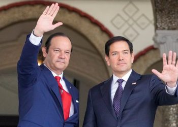 Panama eliminates charge fees for U.S. government vessels to use the canal