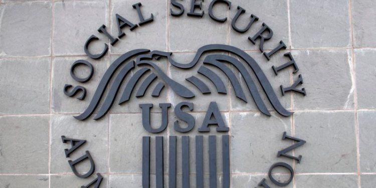 SEN ELIZABETH WARREN: Social Security is under attack. Gutting it is a broken promise