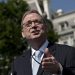 Kevin Hassett doubles down on Trump tariffs, says dozens of countries are asking to negotiate
