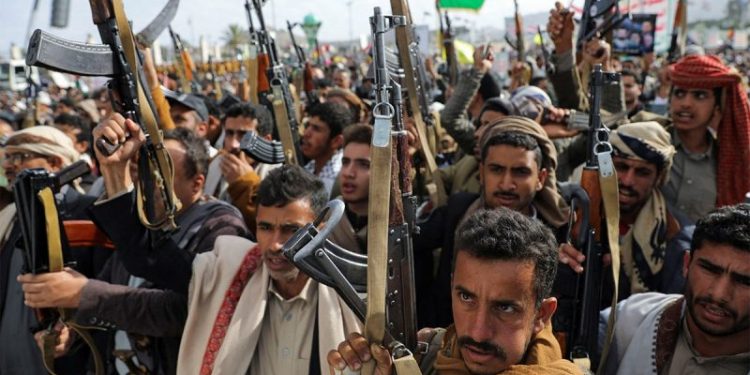 Israel calls to evacuate Yemen airport amid fight with Houthis