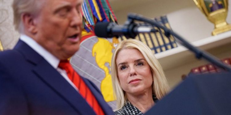 US judge dismisses DNC election commission lawsuit, in a victory for Trump