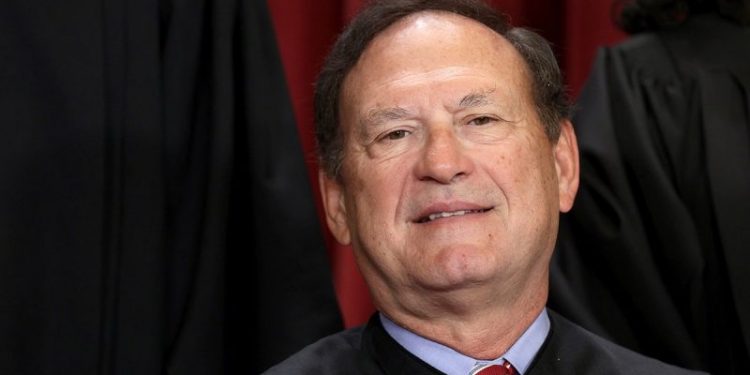 Justice Alito’s warning about nationwide injunction ‘loophole’ looms over Trump cases