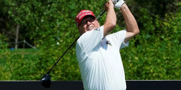 White House releases Trump health update after speculation over swollen legs, bruised hands