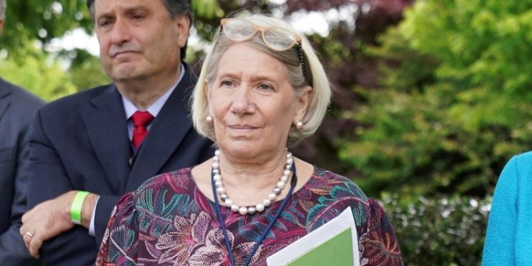 Veteran Biden insider Anita Dunn to appear in House Oversight autopen probe