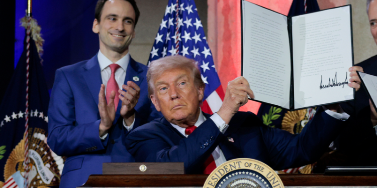 Trump admin unveils groundbreaking tool ‘supercharging’ gov’t efficiency to ‘win the race’ for AI dominance