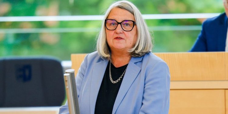 German officials condemn store owner who declared Jews banned from entry to protest Israel