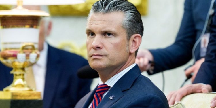 Trump says he believes Hegseth ‘100%’ on Venezuelan drug boat strike denial amid allegations