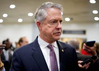 GOP senator pushes Trump’s 10% credit card rate cap as party leaders push back