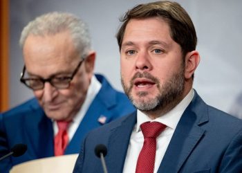 Dem senator puts Trump on notice over ‘unlawfully collected’ tariff funds after SCOTUS loss